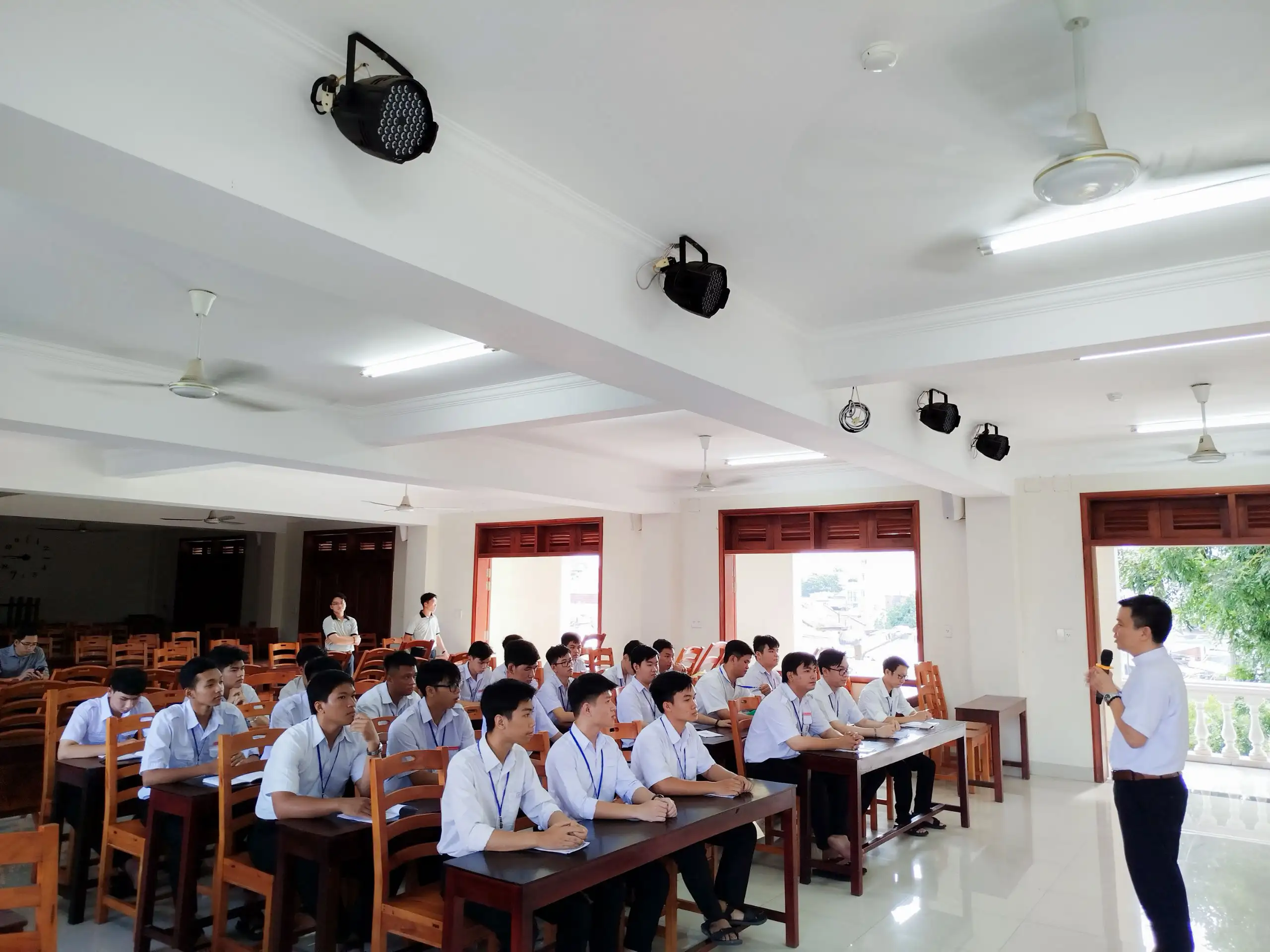 24 ứng sinh thi lớp dự bị Đại chủng viện